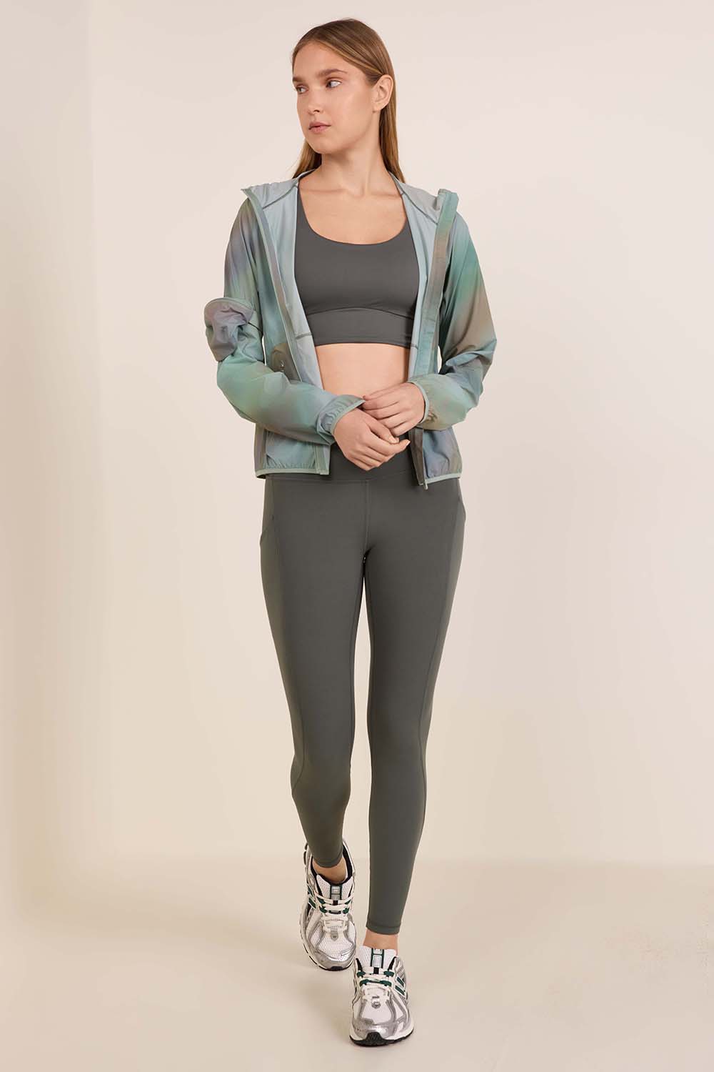 תמונת כל הלוק של Packable Trail Running Jacket